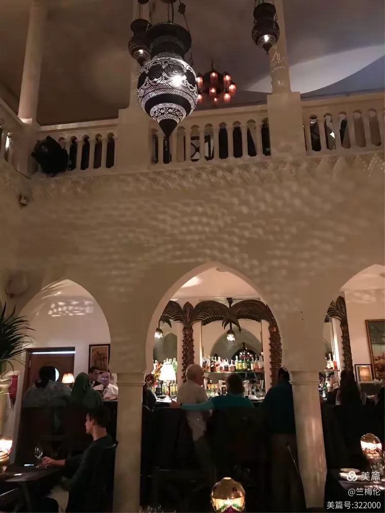 咖啡馆情缘攻略(咖啡馆情侣唯美图片)