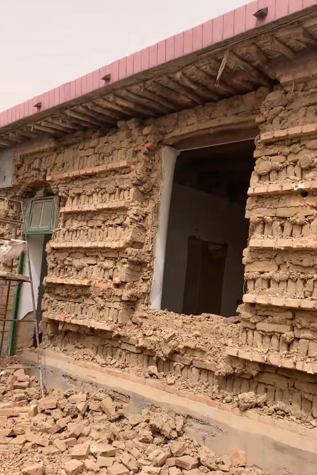 土坯砌房子详细攻略(土坯墙快速建造新方法)